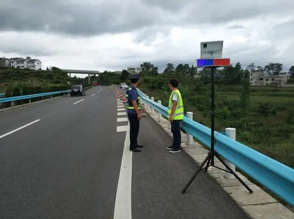 内江高速公路钢护栏